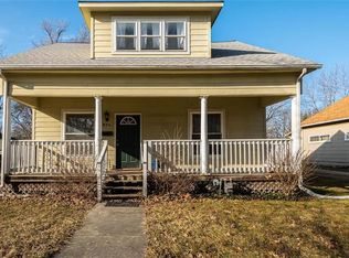 824 S Willow St, Ottawa, KS 66067