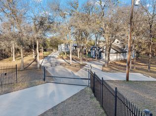 717 Mary Dr, Weatherford, TX 76085