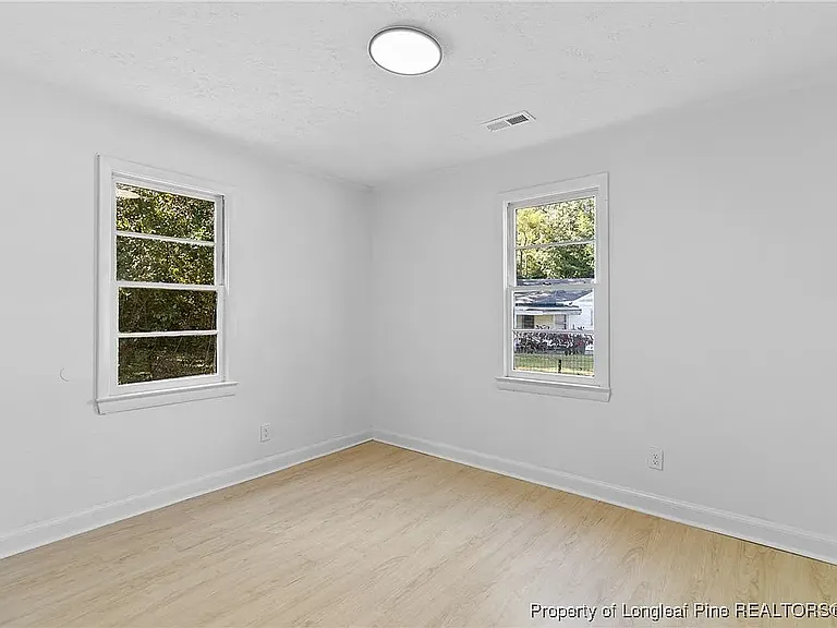 2014 Newark Ave — Photo 12