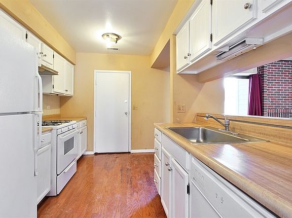 3rd image of 1510 Pebble Creek Dr #4A