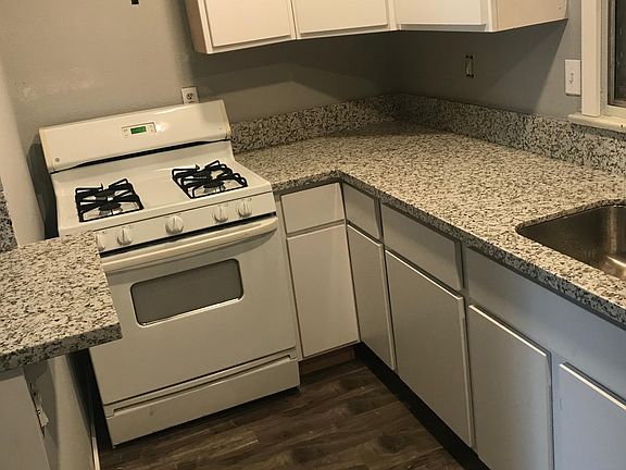 4th image of 580 W 16th St #B