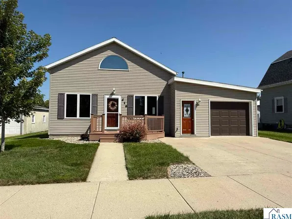 418 N Front St, New Ulm, MN 56073