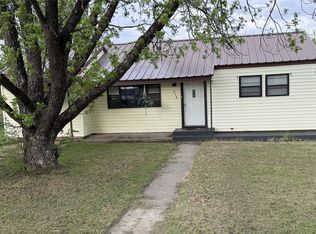 204 Bluffview Dr, Brownwood, TX 76801