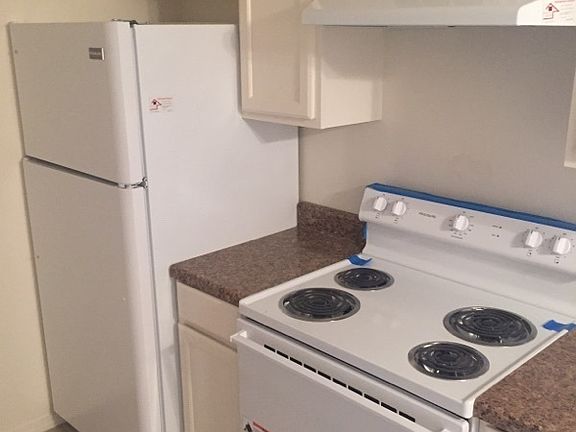 4th image of 2111 NW Lindy Ave APT H3