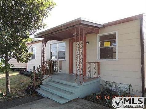 1st image of 328 W Ventura Ave
