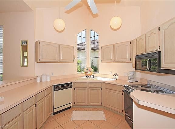 5th image of 238 Monterey Dr