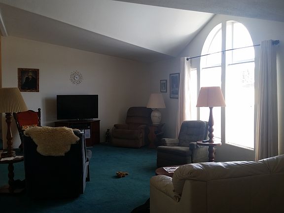4th image of 13401 NE 28th St