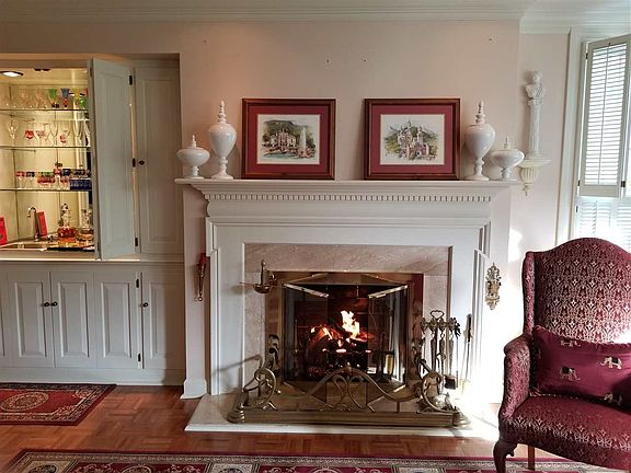 2nd image of 4118 Fairfax Ct