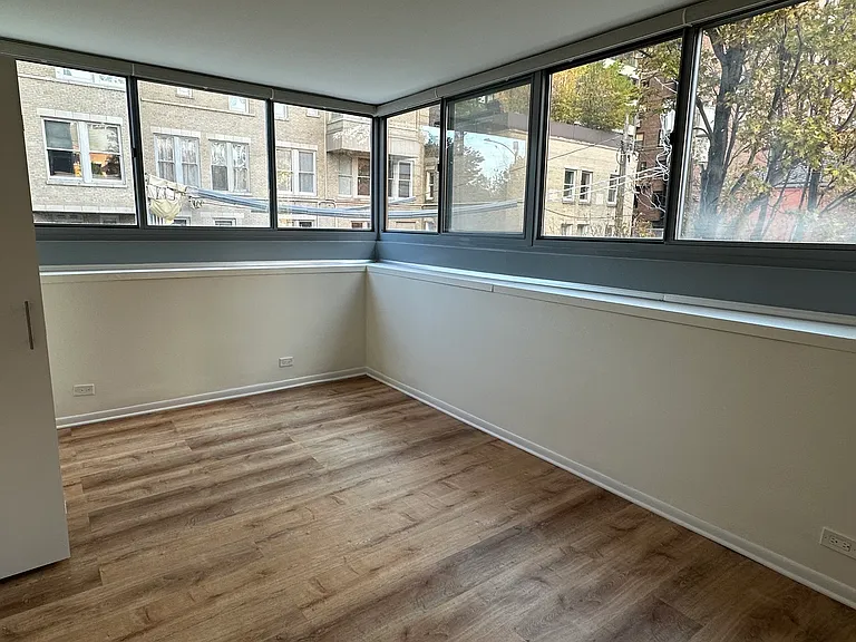 1555 N Dearborn Pkwy #2A — Photo 3