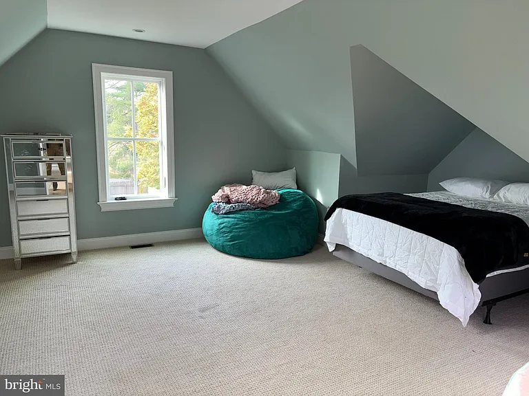 11 Chestnut St — Photo 25