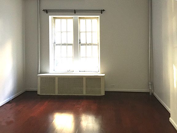 3rd image of 326 W 83rd St