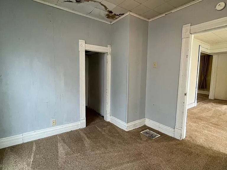 727 Congress St — Photo 27