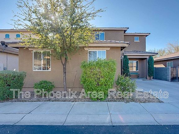 4th image of 2719 E Donner Dr