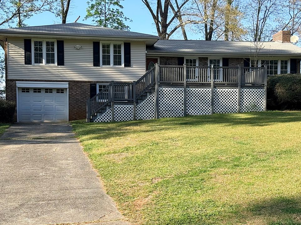 1st image of 1370 Oakmont Dr