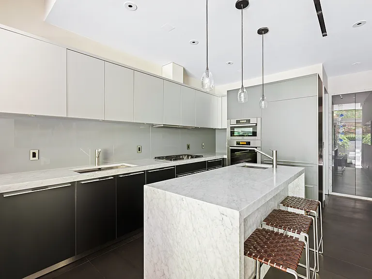 33 Vestry St #Townhouse 1 — Photo 7