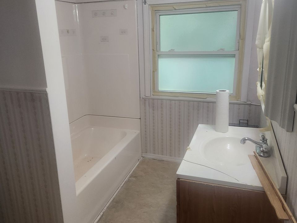 Bath room full bath