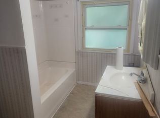 702 West Ave, Elyria, OH 44035