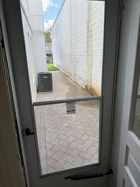 Side patio