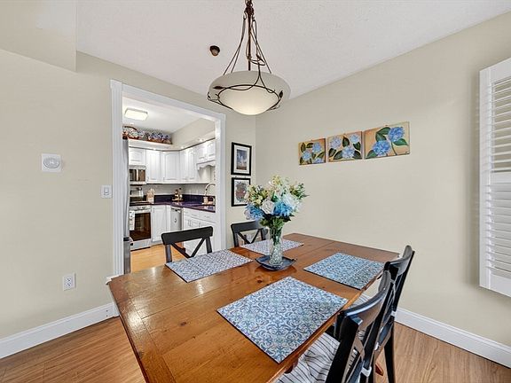 5th image of 56 Laurelwood Dr