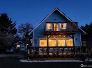 136 Pacific Boulevard NW, Ocean Shores, WA 98569