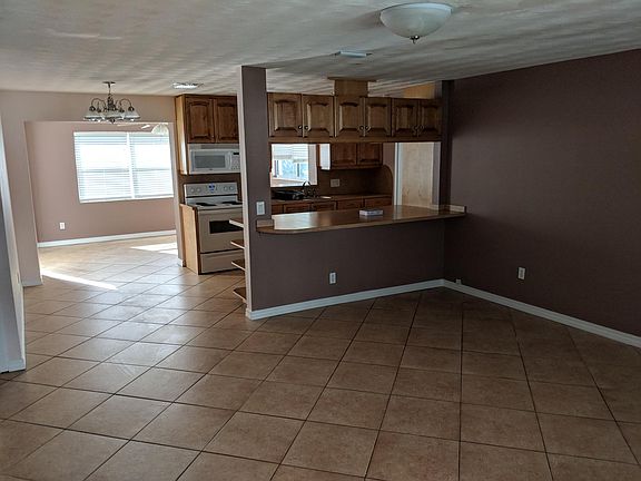 4th image of 4420 Coquina Ave