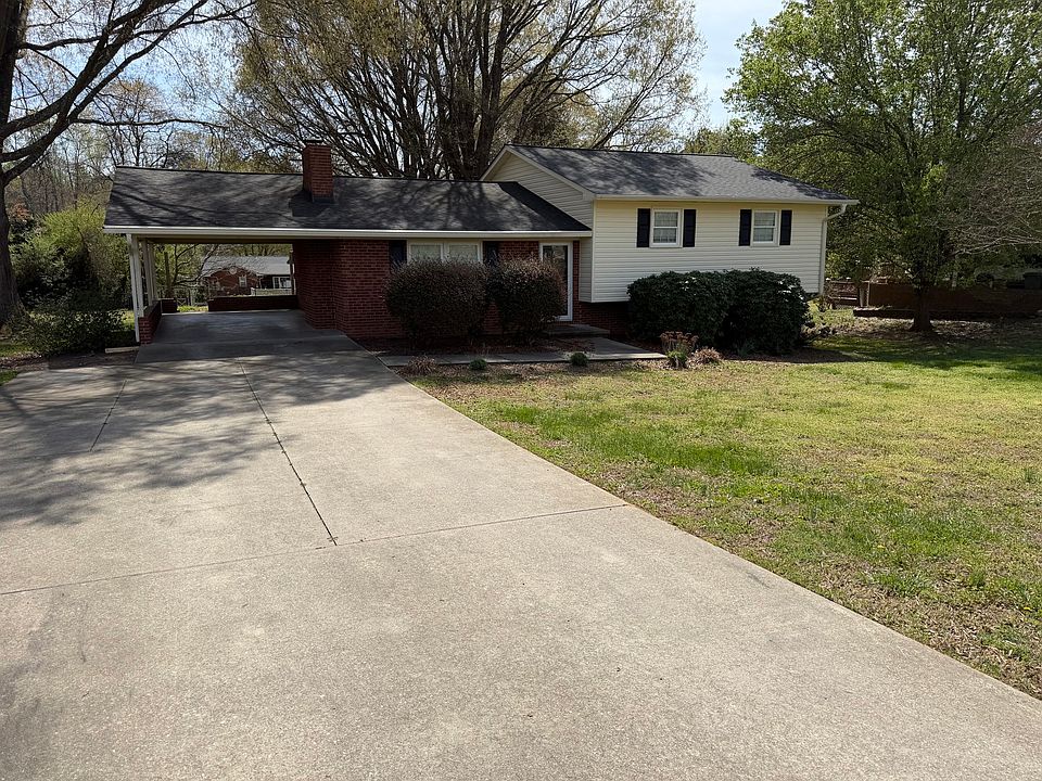 1st image of 179 Canterbury Dr
