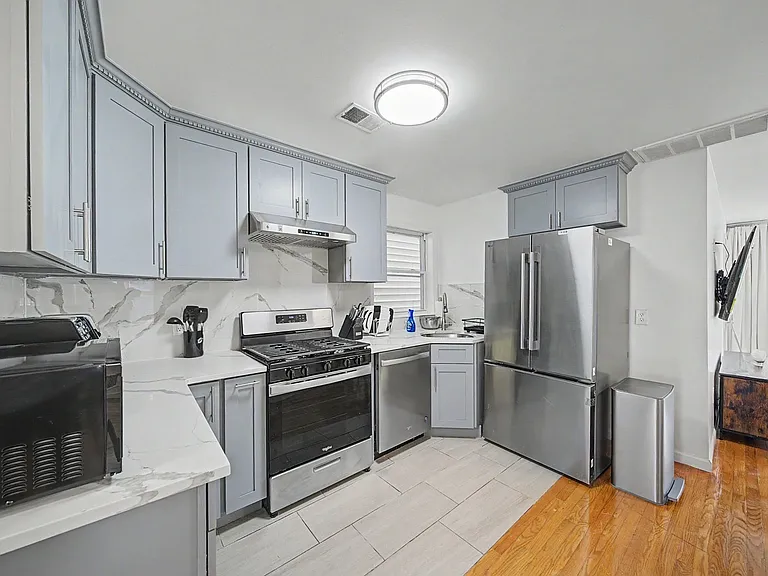 315 Cross St — Photo 2