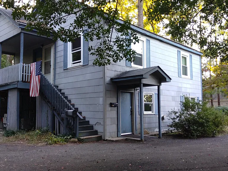 201 Miles Ct #A — Photo 1