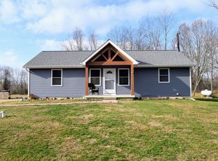 14888 S State Rd, Perry, MI 48872