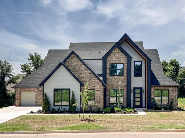 8132 Amber Ridge Dr, Edmond, OK 73034