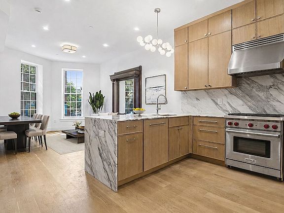2nd image of 347 6th Ave APT 1