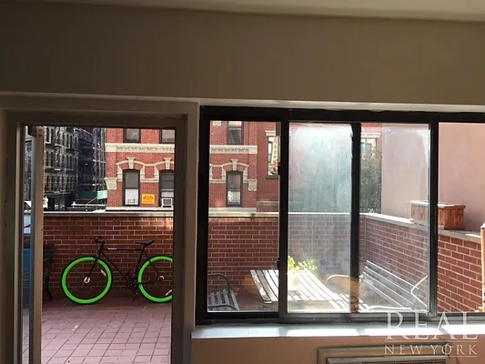 Rented by REAL New York | media 25