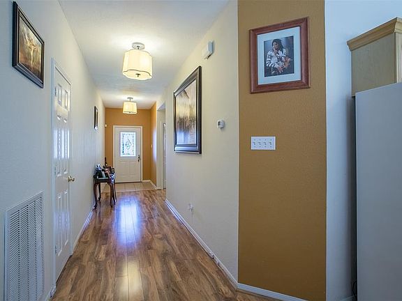 2nd image of 6611 Harpers Dr