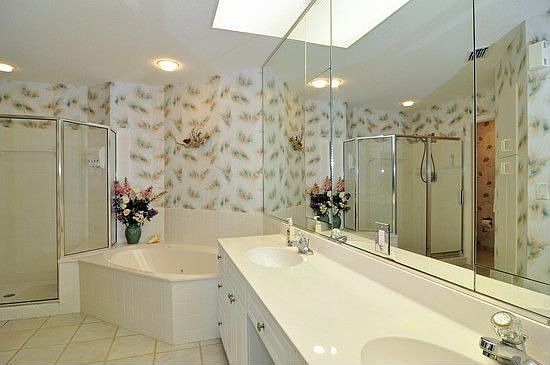 Spacious master bathroom