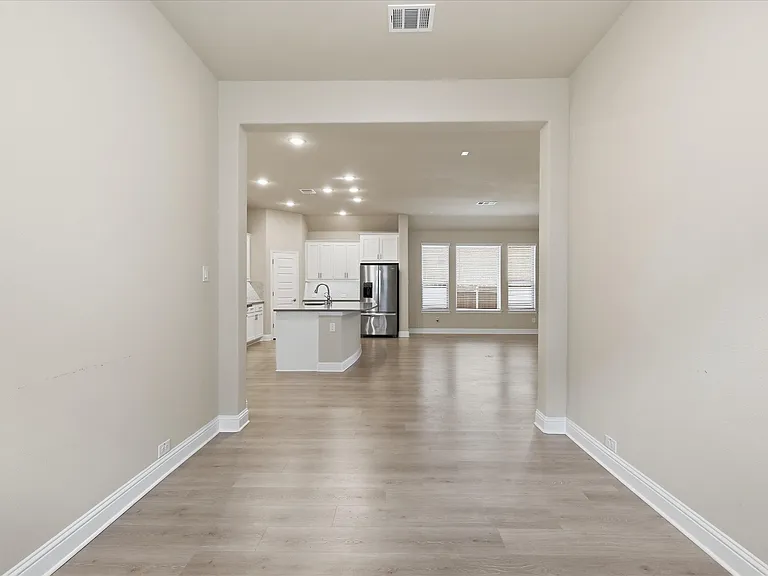 2609 Loxley Dr — Photo 1