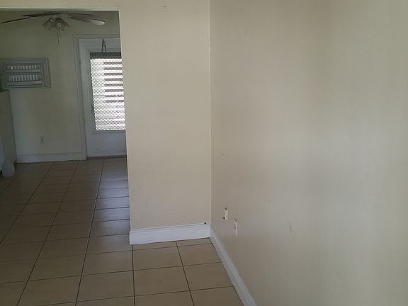 2nd image of 18416 NE 24th Ct