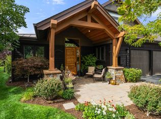 61345 Triple Knot Rd, Bend, OR 97702
