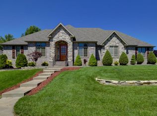 1241 N Cooper Blvd, Springfield, MO 65802