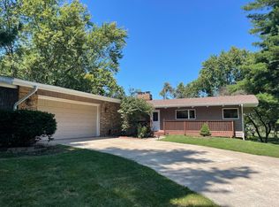 161 Woodside Ct, Valparaiso, IN 46385