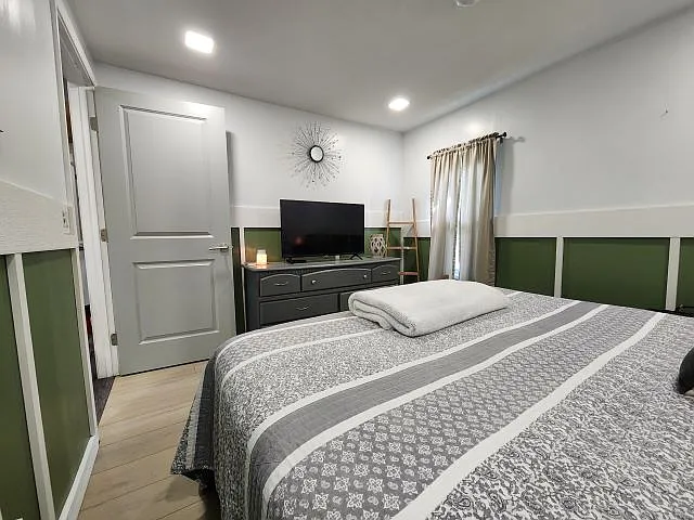 334 E Chestnut Ave — Photo 15