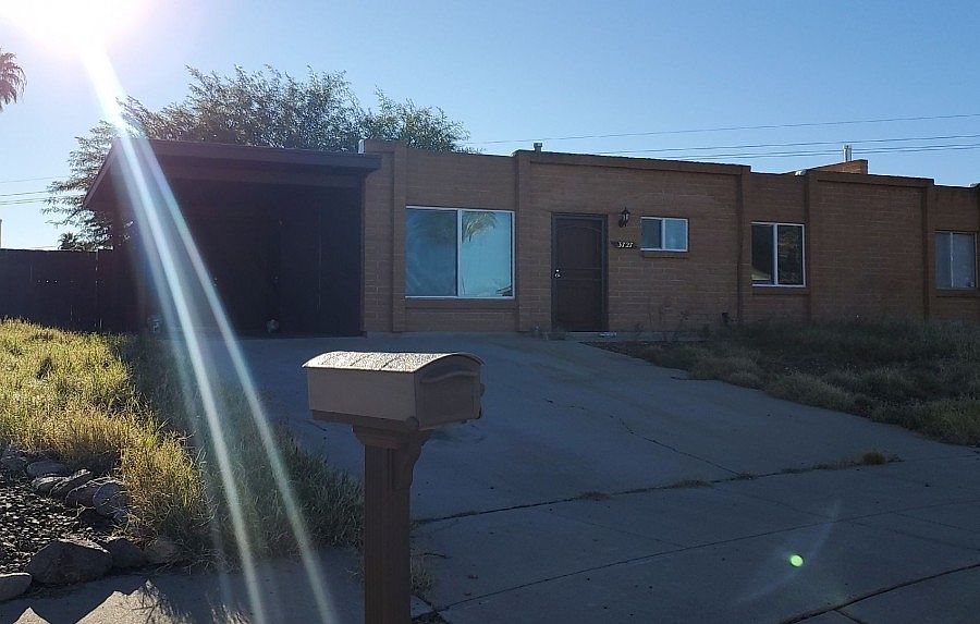 2nd image of 3727 S Bellingham Pl