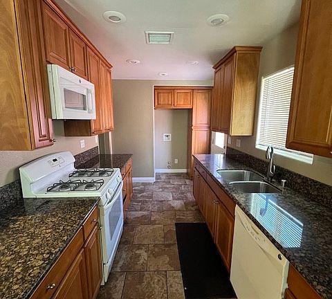 5th image of 6700 San Alano Cir