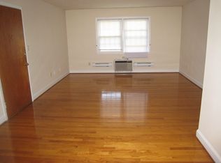 442 Willard Ave APT B1, Newington, CT 06111