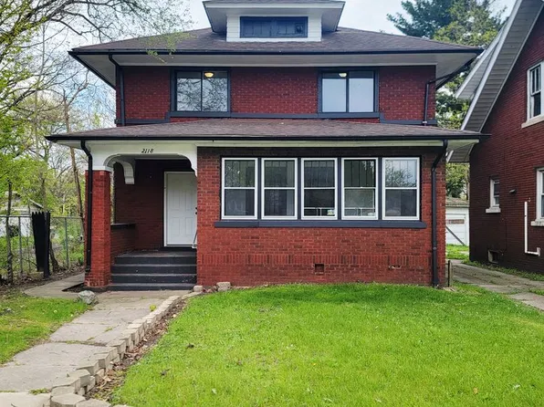 2118 Lincolnway W, South Bend, IN 46613