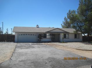 11020 Neola Rd, Apple Valley, CA 92308