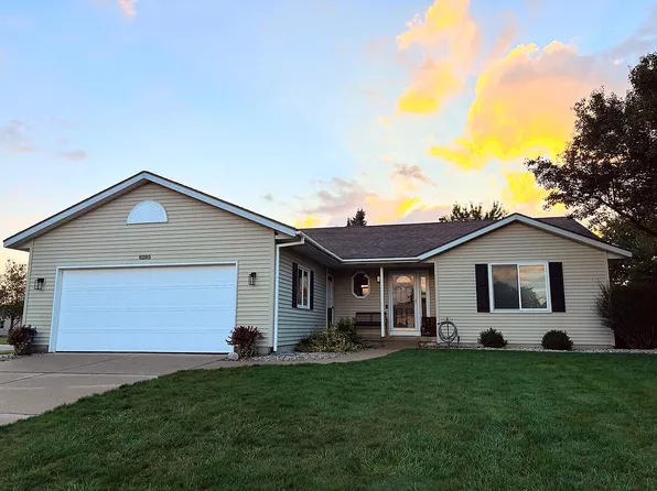 6285 Brookfield Ct, Hudsonville, MI 49426