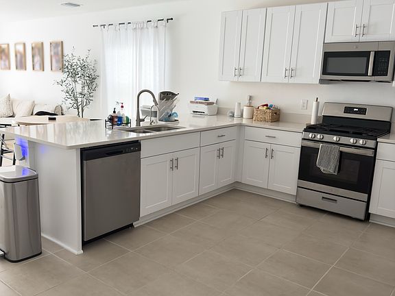 4th image of 5815 Laurelcrest Gln