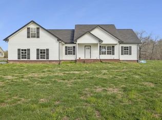383 Old Coleytown Ln, Lafayette, TN 37083