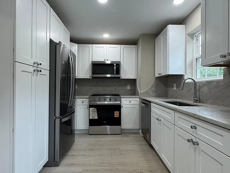 15609 Everglade Ln #203 — Photo 1