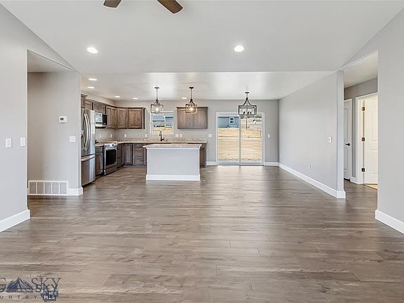 3rd image of Avon Cir